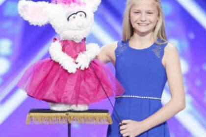 Así es la vida de la niña de 10 años que causó furor en America's Got  Talent luego de conseguir su pase automático a la final - Infobae