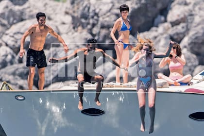 Para promocionar la tercera temporada de La casa de papel, Úrsula publicó una foto en bikini con la leyenda "Tokio está de vacaciones. por un rato". ¡La imagen tuvo 1,2 millones de "Me gusta"!