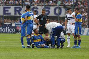 Sigue la racha de lesionados: Benedetto duró apenas 10 minutos y también salió Fabra