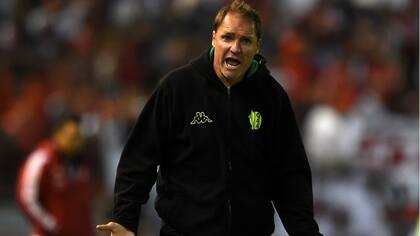 Dario Franco dejo su cargo como entrenador de Aldosivi