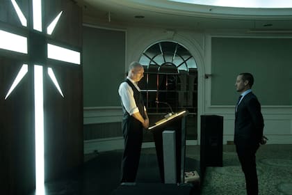 Dario Grandinetti es Elián Rojas Ospina,oscuro líder de la Iglesia de la Sagrada Revelación,