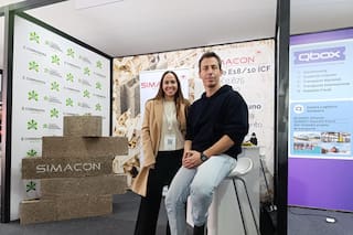 El austríaco que llegó por un sueño romántico y hoy sorprende con la producción de un ladrillo muy especial