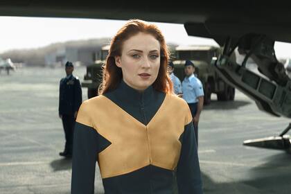 La actriz caracterizada como Jean Grey en la película X-Men: Dark Phoenix