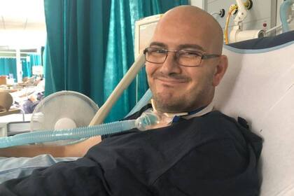 Darren Roberts recibió el tratamiento en diferentes hospitales de Cardiff, ciudad capital de Gales