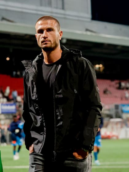 Daryl Janmaat realizó una tratamiento de rehabilitación en Sudáfrica (Photo by Angelo Blankespoor/Soccrates/Getty Images)