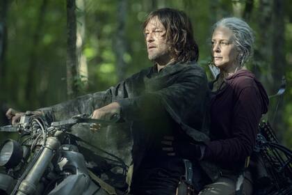 Daryl y Carol serán los grandes protagonistas de la temporada