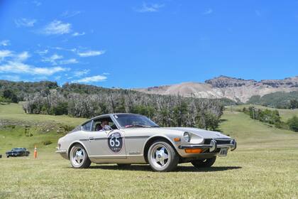 Datsun 240Z 1973 transitando la segunda etapa de la competencia.