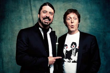 Dave Grohl convocó a Paul McCartney para la grabación del nuevo disco de Foo Fighters con un mensaje de texto