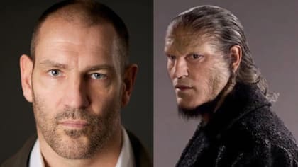 Dave Legeno como el líder de los hombres lobos