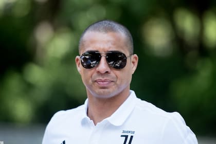 David Trezeguet dejó de ser embajador de Juventus y quiere desembarcar en River como dirigente.
