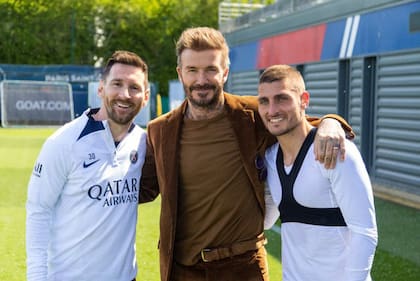 Este año, David Beckham visitó el centro de entrenamiento de PSG y estuvo con Lionel Messi
