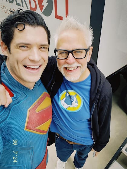 David Corenswet junto al director James Gunn