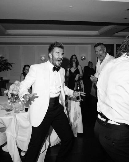 David desborante de felicidad en la tercera celebración de sus 50.