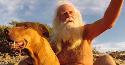 David Glasheen llegó a tener 25 millones de euros, pero ahora vive en una isla con la única compañía de su perro