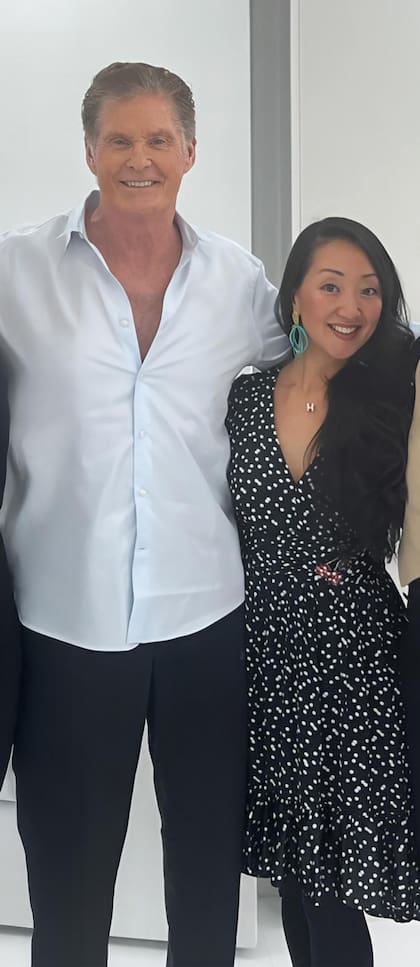 David Hasselhoff y Rebeca Hwang