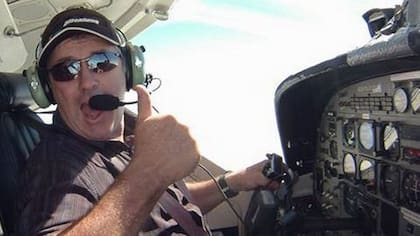 David Ibbotson, piloto del avión, no tenía el permiso para sobrevolar la avioneta que finalmente se estrellaría en el Canal de la Mancha