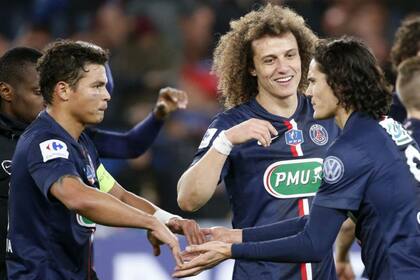 David Luiz y Cavani hicieron los goles del PSG