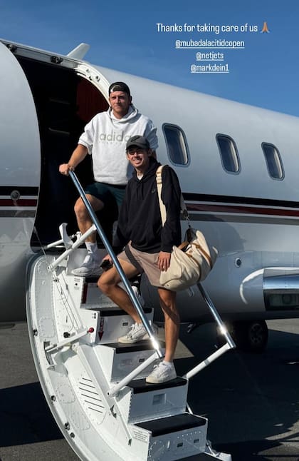 Davidovich Fokina y Alex De Miñaur compartieron un avión privado