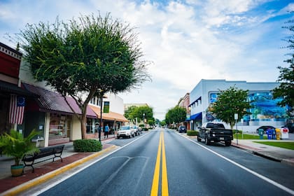 De acuerdo al último censo, Lake City posee poco más de 12.000 habitantes