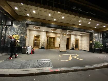 De acuerdo con el contrataque de la administración Trump contra Eric Adams, los fondos destinados para gestionar la crisis migratoria en Nueva York iban dirigido al Hotel Roosevelt