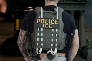 Un agente del ICE enfrenta cargos por el tiroteo contra un inmigrante venezolano