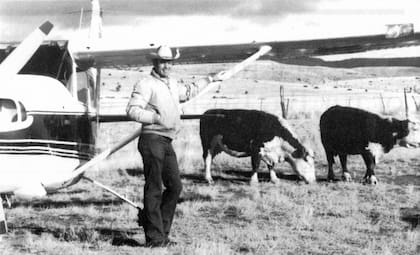 De acuerdo con los relatos de los pilotos, muchas veces se intentó explicar el fenómeno de las luces de Marfa a través de la electricidad estática