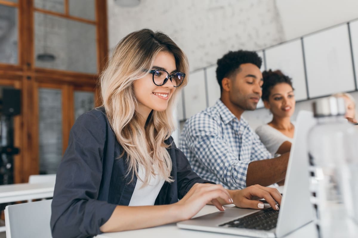 La lista de los 19 empleos mejor pagados en EE.UU. que no requieren título universitario