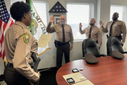 De aprobarse la iniciativa, Miami-Dade recibirá US$50 por cada migrante ilegal detenido