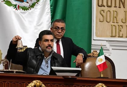 De aprobarse la normativa, 300 diputados serían votados por mayoría relativa