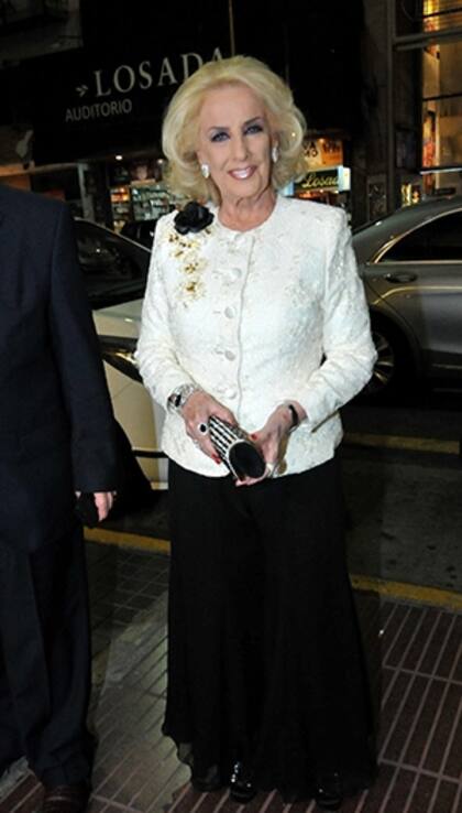 De blanco y negro, Mirtha Legrand también dijo presente
