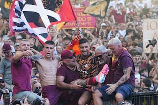 De capitán despojado a héroe del derbi: gol de Pellegrini le da la victoria a la Roma ante la Lazio