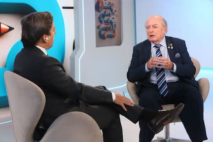 De Diego: "Tendría que llamarse salario mínimo, mortal e inmóvil, porque con $363.000 las personas no pueden sobrevivir"