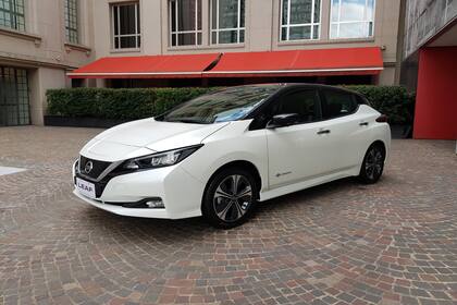 De diseño moderno y actual, el Nissan Leaf es capaz de acelerar de 0 a 100 km/h en 7,9 s