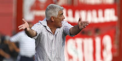 De Felippe celebró el triunfo ante Talleres