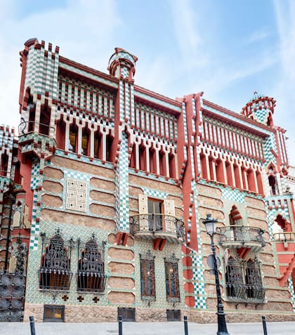 La Casa Vicens fue construida entre 1883 y 1885
