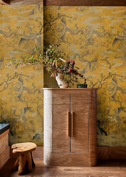 De inspiración oriental, inglesa o americana los papeles de Edición Particular tienen como distintivo la calidad de sus estampas y material.