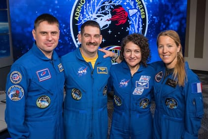 De izquierda a derecha, Andrey Fedyaev, Jack Hathaway, Jessica Meir y Sophie Adenot, los tripulantes de Crew-12