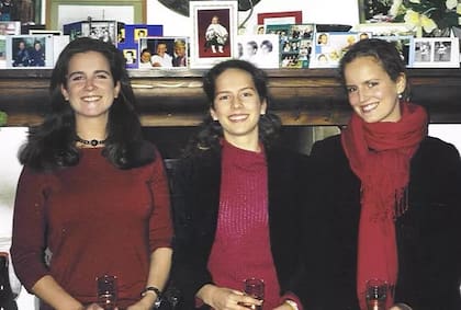 De izquierda a derecha: las princesas Alexandra, Sofía y Filippa Sayn-Wittgenstein-Sayn (Crédito: Fundación El ángel de Filippa)