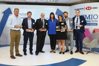 De izquierda a derecha: Mariano Jaureguiberry (Finca Balcarce); Santiago Spector Mentasti (BDEV-Verifarma); Gerado López (Nanotek); Patricia Bindi (HSBC); María Eugenia Prado (Transporte Fríos del Norte); Nicolás Wertheimer (Agua Segura) y Adrián Rovetto (Terragene)