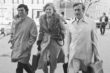 De izquierda a derecha, Richard BenViniste, Jill Wine-Banks y James F. Neal: los fiscales asistentes del caso Watergate