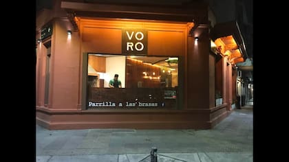 De la parrilla de Voro también surgen excelentes provoletas, y hasta hay una homónima
