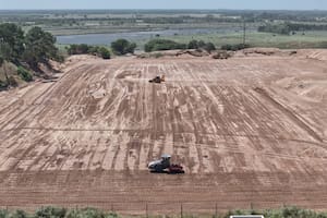 Cómo será la planta que se construye en Pinamar y cuándo podrá estar en funcionamiento