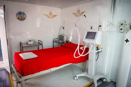 De las 901 camas de los hospitales militares sumadas a la emergencia sanitaria, 138 son para pacientes críticos