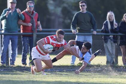 De los Mesones, sonrió Benjamín: logró un try y ganó Alumni; el defensor de la corona ganó un partido importante por el calibre del oponente.