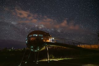 Cómo es y cuánto cuesto dormir en uno de los hospedajes más excéntricos en plena Patagonia argentina