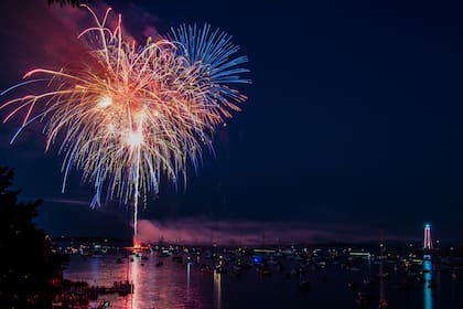 De norte a su de Florida, el Estado Soleado tendrá un cielo iluminado por los fuegos artificiales