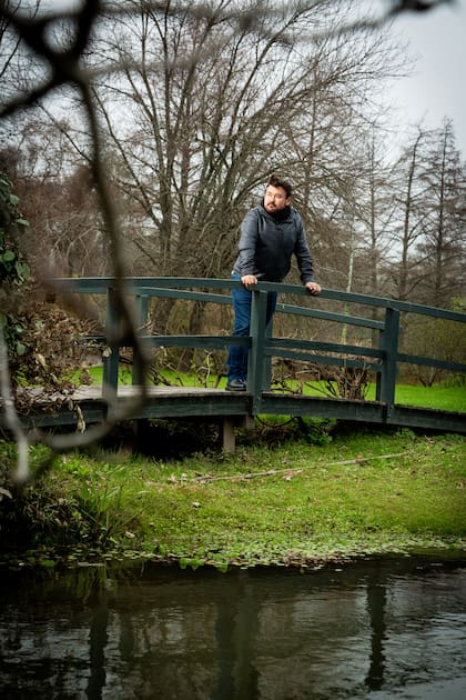De paso por Buenos Aires, el tenor, que acaba de mudarse de Zúrich a Málaga con su familia, dice: “Estoy muy emocionado de regresar a este país. El Colón es un teatro maravilloso. Allí di uno de los conciertos que más he disfrutado en mi carrera. El público argentino es muy efusivo”, dice.