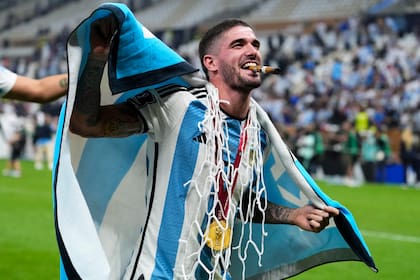 De Paul, en los festejos con la selección Argentina se consagró campeón de la Copa del Mundo de Qatar 2022