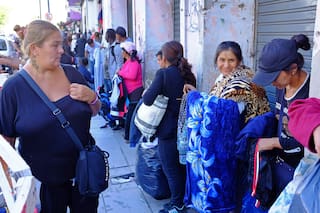 Avenida Nazca, el nuevo bastión de los manteros en Flores