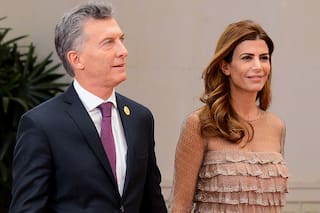 Del flechazo en el gimnasio al casamiento soñado y la llegada de Antonia: la historia de amor de Mauricio Macri y Juliana Awada